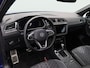 Volkswagen Tiguan 1.5 TSi 150 Pk Automaat R-Line | Black Style | Head UP | 360 Camera | Stuur/Stoelverwarming | Panoramadak | Harm/Kardon Audio | Trekhaak | 20 Inch | 42.457 Km !!