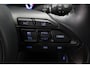 Toyota Yaris Cross 1.5 Hybrid Dynamic | Dodehoek detectie | Parkeersensoren voor/achter | Apple Carplay / Android Auto | Stoel-/stuurverwarming | Adaptive Cruise | Full LED | Keyless | Clima | Camera | 17 inch | ALL SEASON