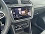 Volkswagen Tiguan 1.5 TSI R-Line | Automaat | Schuif/Kantel-Dak |  Adaptieve Cruise Control | Digital Cockpit