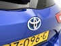 Toyota Yaris 1.5 Hybrid Bi-Tone | Navigatie | Dealer Onderhouden | Camera | Climate Control | sl 131