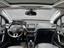 Peugeot 2008 1.2 PureTech Allure Panoramadak | Trekhaak 1250kg | Cruise Control | Navigatie | Climate Control | Sensoren & Camera Achter | All Seasonbanden | CarPlay / Android Auto |