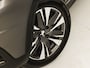 Peugeot 2008 1.2 PureTech Allure Sport (APPLE CARPLAY, NAVIGATIE, CAMERA, CLIMATE, SPORTSTOELEN, LEDER, GETINT GLAS, CRUISE, TREKHAAK, NIEUWSTAAT)