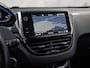 Peugeot 2008 1.2 PureTech Allure Sport (APPLE CARPLAY, NAVIGATIE, CAMERA, CLIMATE, SPORTSTOELEN, LEDER, GETINT GLAS, CRUISE, TREKHAAK, NIEUWSTAAT)
