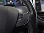 Peugeot 2008 1.2 PureTech Allure Sport (APPLE CARPLAY, NAVIGATIE, CAMERA, CLIMATE, SPORTSTOELEN, LEDER, GETINT GLAS, CRUISE, TREKHAAK, NIEUWSTAAT)