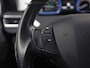 Peugeot 2008 1.2 PureTech Allure Sport (APPLE CARPLAY, NAVIGATIE, CAMERA, CLIMATE, SPORTSTOELEN, LEDER, GETINT GLAS, CRUISE, TREKHAAK, NIEUWSTAAT)
