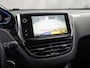 Peugeot 2008 1.2 PureTech Allure Sport (APPLE CARPLAY, NAVIGATIE, CAMERA, CLIMATE, SPORTSTOELEN, LEDER, GETINT GLAS, CRUISE, TREKHAAK, NIEUWSTAAT)