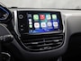 Peugeot 2008 1.2 PureTech Allure Sport (APPLE CARPLAY, NAVIGATIE, CAMERA, CLIMATE, SPORTSTOELEN, LEDER, GETINT GLAS, CRUISE, TREKHAAK, NIEUWSTAAT)