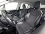Peugeot 2008 1.2 PureTech Allure Sport (APPLE CARPLAY, NAVIGATIE, CAMERA, CLIMATE, SPORTSTOELEN, LEDER, GETINT GLAS, CRUISE, TREKHAAK, NIEUWSTAAT)