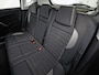 Peugeot 2008 1.2 PureTech Allure Sport (APPLE CARPLAY, NAVIGATIE, CAMERA, CLIMATE, SPORTSTOELEN, LEDER, GETINT GLAS, CRUISE, TREKHAAK, NIEUWSTAAT)