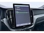 Volvo XC60 2.0 T6 Plug-in hybrid AWD Plus Black Edition | Panoramadak | Harman/Kardon | 21 Inch | 360-camera