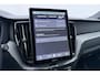 Volvo XC60 2.0 T6 Plug-in hybrid AWD Plus Black Edition | Panoramadak | Harman/Kardon | 21 Inch | 360-camera