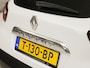 Renault Captur 1.2 TCe Initiale Paris (PANORAMADAK, NAVIGATIE, LEDER, STOELVERWARMING, CLIMATE, CAMERA, SPORTSTOELEN, GETINT GLAS, CRUISE, NIEUWSTAAT)