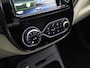 Renault Captur 1.2 TCe Initiale Paris (PANORAMADAK, NAVIGATIE, LEDER, STOELVERWARMING, CLIMATE, CAMERA, SPORTSTOELEN, GETINT GLAS, CRUISE, NIEUWSTAAT)