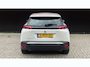 Peugeot e-2008 EV Active Pack 50 kWh | Navigatie | Camera | Apple Carplay / Android Auto | SOH 97,56% | Achterbank in delen neerklapbaar | Achteruitrijcamera | Airco (automatisch)