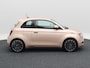 Fiat 500 3+1 Icon 42 kWh | Navigatie | Climate Controle | 17 Inch | Parkeersensoren | Bluetooth | 40.959 Km!!