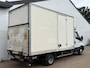 IVECO Daily 35C16 3.0 160PK Bakwagen Laadklep Zijdeur Camera Climate Control Bluetooth Luchtgeveerde stoel Meubelbak Koffer