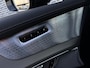 Volvo XC90 2.0 T8 Plug-in hybrid AWD Ultra Black Ed. Exec. | HEICO Edition | Luchtvering met selected level | Geventileerde Nappa lederen stoelen met massage | Trekhaak | Bowers en Wilkins Audio | Gelaagd glas | 22" velgen | 360 camera | Adaptieve cruise control |