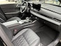 Mitsubishi Outlander 2.4 PHEV Black Edition NIEUW UIT VOORRAAD LEVERBAAR | Parkeersensoren voor- en achter | Stoel ventilatie voor | Plug Inn | Lederen bekleding | Navigatiesysteem | Elektrisch glazen panorama-dak | Climate Control | Adaptieve Cruise Control | 8 jaar fabrieksgarantie