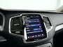 Volvo XC90 T8 Recharge AWD Ultimate Dark | Panoramadak | 360° camera | Luchtvering | Harman Kardon | Head-up display | Stoel- en stuurverwarming | Trekhaak