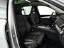 Volvo XC90 T8 Recharge AWD Ultimate Dark | Panoramadak | 360° camera | Luchtvering | Harman Kardon | Head-up display | Stoel- en stuurverwarming | Trekhaak
