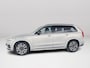 Volvo XC90 T8 Recharge AWD Ultimate Dark | Panoramadak | 360° camera | Luchtvering | Harman Kardon | Head-up display | Stoel- en stuurverwarming | Trekhaak