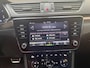 Skoda Superb Combi 1.4 TSI iV Sportline Business Automaat | Achteruitrijcamera | Cruise & climate control | Extra getint glas | LED verlichting | Standkachel | Stoelverwarming | Parkeersensoren voor en achter