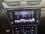 Skoda Superb Combi 1.4 TSI iV Sportline Business Automaat | Achteruitrijcamera | Cruise & climate control | Extra getint glas | LED verlichting | Standkachel | Stoelverwarming | Parkeersensoren voor en achter