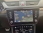 Skoda Superb Combi 1.4 TSI iV Sportline Business Automaat | Achteruitrijcamera | Cruise & climate control | Extra getint glas | LED verlichting | Standkachel | Stoelverwarming | Parkeersensoren voor en achter