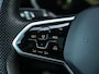 Volkswagen Touareg 3.0 TSi eHybrid 4MOTION R | 462PK | Panoramadak | Night Vision | Massage + Ventilatie | HUD | Dynaudio | Luchtvering | Adaptive Cruise | Ambiance Interieur | Keyless Entry | Stoelverwarming V+A | Stuurverwarming |