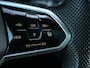 Volkswagen Touareg 3.0 TSi eHybrid 4MOTION R | 462PK | Panoramadak | Night Vision | Massage + Ventilatie | HUD | Dynaudio | Luchtvering | Adaptive Cruise | Ambiance Interieur | Keyless Entry | Stoelverwarming V+A | Stuurverwarming |