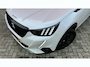 Peugeot 2008 1.2 PureTech GT Pack | Apple Carplay / Android Auto | Focal geluid | Navigatie | Stoelverwarming | Adaptieve Cruise | Alcantara bekleding | Achterbank in delen neerklapbaar | Achteruitrijcamera | Afwijkende dakkleur