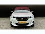 Peugeot 2008 1.2 PureTech GT Pack | Apple Carplay / Android Auto | Focal geluid | Navigatie | Stoelverwarming | Adaptieve Cruise | Alcantara bekleding | Achterbank in delen neerklapbaar | Achteruitrijcamera | Afwijkende dakkleur