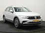 Volkswagen Tiguan 1.4 TSI eHybrid Life SOH 90,2% PHEV 245pk | Trekhaak Af Fabriek | Adaptive Cruise | Stoelen & Stuur Verwarmd | Navigatie | Virtual Cockpit | DAB | Plug In Hybrid |