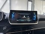 Peugeot e-208 EV Allure Pack 50 kWh | Stoelverwarming | Navi | Camera | Parelmoerwit