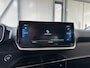 Peugeot e-208 EV Allure Pack 50 kWh | Stoelverwarming | Navi | Camera | Parelmoerwit
