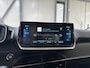 Peugeot e-208 EV Allure Pack 50 kWh | Stoelverwarming | Navi | Camera | Parelmoerwit