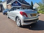 Peugeot 207 CC 1.6 VTi Noir & Blanc TREKHAAK LAGE KM STAND