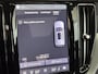 Volvo XC60 2.0 T6 Plug-in hybrid AWD Plus Black Edition Long Range / Google Maps Navi / Camera / Allseason Banden / Schuifkanteldak /