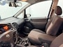 Opel Zafira 2.2-16V Maxx / 7 PERSN / NAP / RIJDT SCHAKELT GOED
