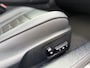 Lexus RC 300h F SPORT Line Automaat | Schuif-/Kanteldak | 19" Velgen | Leder | Camera | Stoelverkoeling + -verwarming | PDC | LED
