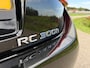 Lexus RC 300h F SPORT Line Automaat | Schuif-/Kanteldak | 19" Velgen | Leder | Camera | Stoelverkoeling + -verwarming | PDC | LED
