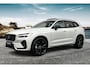 Volvo XC60 T6 398PK Recharge Ultra Black Edition| Luchtvering| Pano| 360Camera| H&K Soun