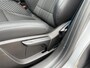 Renault Clio 1.0 TCe 90 GPF esprit Alpine / Pack Winter / Camera 360° / Fabrieksgarantie tot 25-06-2027 / Stuur- & Stoelverwarming / Adaptief cruise control / Keyless Entry/Start / Climate control / Draadloze telefoon lader / Apple Carplay/Android Auto /