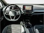 Volkswagen ID.4 Life 77 kWh SOH 92% Stuur+stoelverwarming/ Adapt. cruise/ Full map navigatie/ DAB+/ Carplay