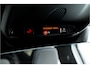 Volvo XC40 1.5 T5 Plug-in Hybrid 193kW/262pk DCT7 Plus Dark HARMAN/KARDON + EL.TREKHAAK + ADAPT.CRUISE + PILOT ASSIST + STOEL-&STUURVERWARMING + BLIS + LANE ASSIST + ACHTERUITRIJCAMERA + KEYLESS ENTRY&GO + POWER SEATS + PARKSENSOREN V&A + 19” LM-VELGEN!!