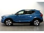 Volvo XC40 1.5 T5 Plug-in Hybrid 193kW/262pk DCT7 Plus Dark HARMAN/KARDON + EL.TREKHAAK + ADAPT.CRUISE + PILOT ASSIST + STOEL-&STUURVERWARMING + BLIS + LANE ASSIST + ACHTERUITRIJCAMERA + KEYLESS ENTRY&GO + POWER SEATS + PARKSENSOREN V&A + 19” LM-VELGEN!!