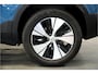 Volvo XC40 1.5 T5 Plug-in Hybrid 193kW/262pk DCT7 Plus Dark HARMAN/KARDON + EL.TREKHAAK + ADAPT.CRUISE + PILOT ASSIST + STOEL-&STUURVERWARMING + BLIS + LANE ASSIST + ACHTERUITRIJCAMERA + KEYLESS ENTRY&GO + POWER SEATS + PARKSENSOREN V&A + 19” LM-VELGEN!!