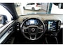 Volvo XC40 1.5 T5 Plug-in Hybrid 193kW/262pk DCT7 Plus Dark HARMAN/KARDON + EL.TREKHAAK + ADAPT.CRUISE + PILOT ASSIST + STOEL-&STUURVERWARMING + BLIS + LANE ASSIST + ACHTERUITRIJCAMERA + KEYLESS ENTRY&GO + POWER SEATS + PARKSENSOREN V&A + 19” LM-VELGEN!!