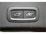 Volvo XC40 1.5 T5 Plug-in Hybrid 193kW/262pk DCT7 Plus Dark HARMAN/KARDON + EL.TREKHAAK + ADAPT.CRUISE + PILOT ASSIST + STOEL-&STUURVERWARMING + BLIS + LANE ASSIST + ACHTERUITRIJCAMERA + KEYLESS ENTRY&GO + POWER SEATS + PARKSENSOREN V&A + 19” LM-VELGEN!!