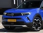 Opel Mokka-e Ultimate 50kWh 136pk Automaat. NAVI | DAB | CAMERA | STOELVERWARMING | ACTIVE LANE ASSIST | DODE HOEK